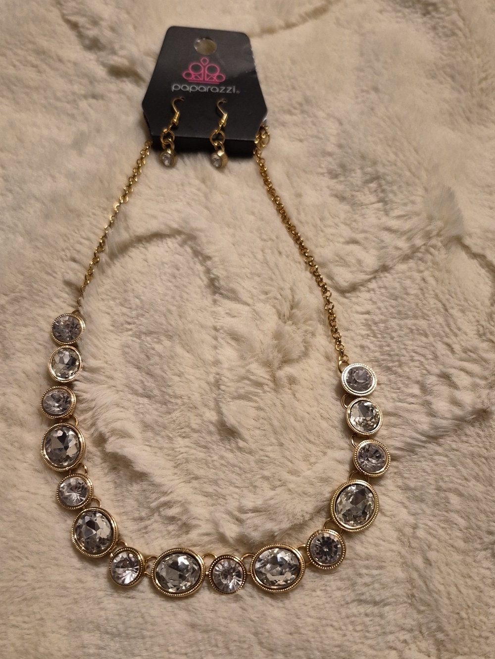 paparazzi Gold and Clear Crystal Collar Necklace